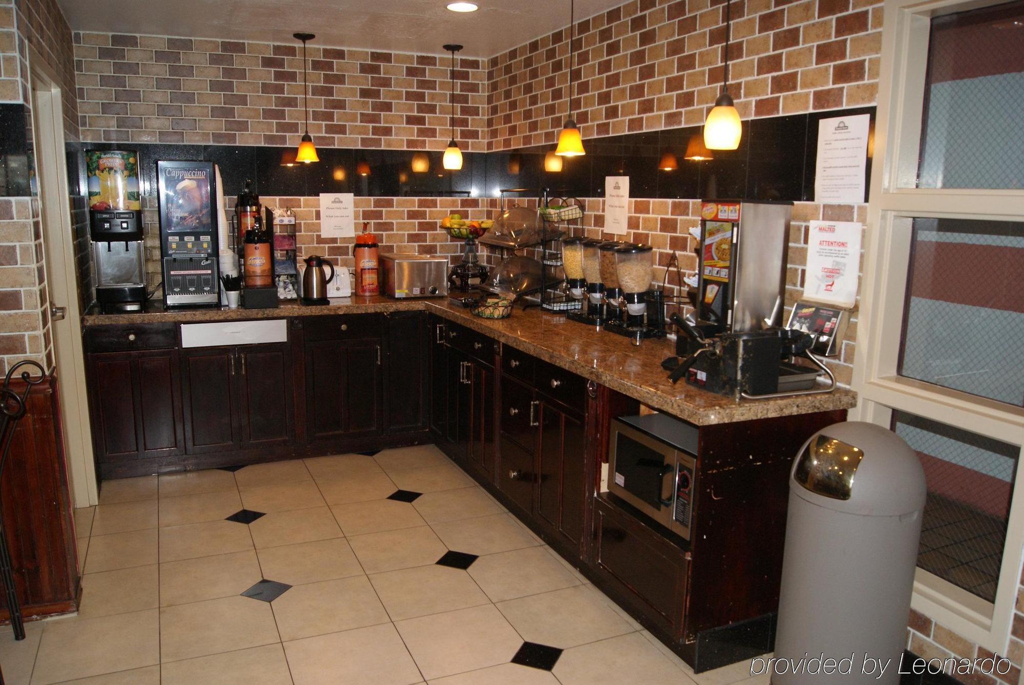 Days Inn By Wyndham Concord Restaurant foto