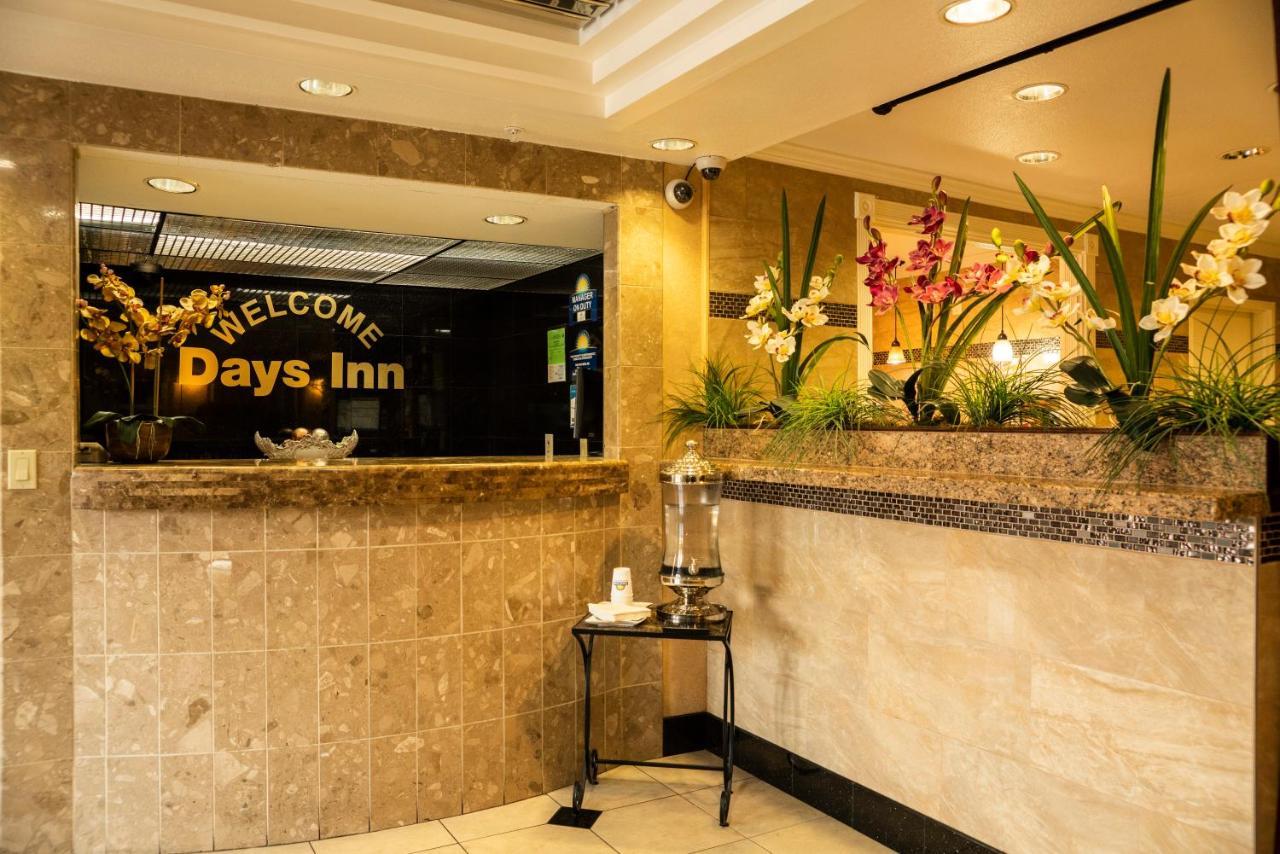 Days Inn By Wyndham Concord Buitenkant foto